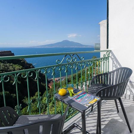 Sea View Deluxe Apartments Vico Equense Exterior photo